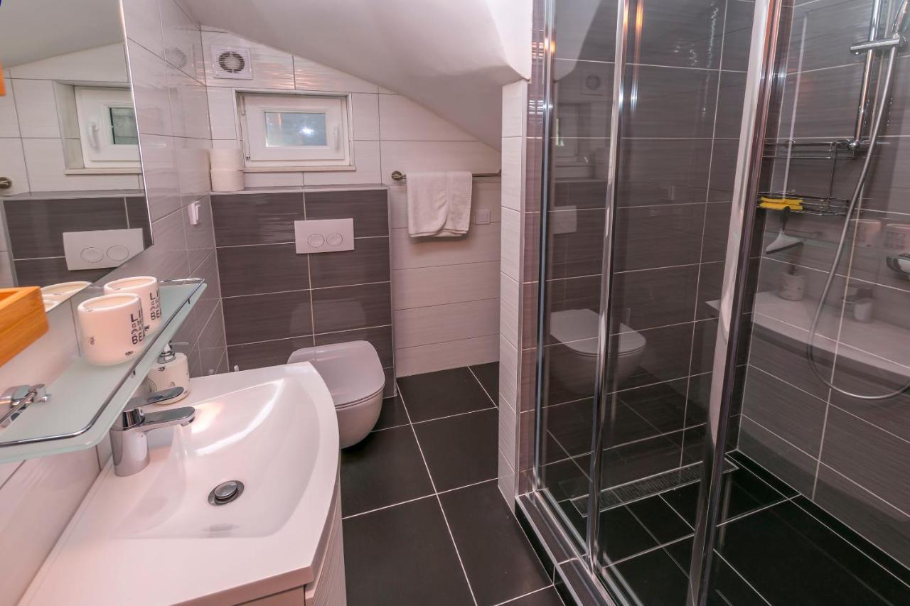 Apartments Visnja Rogoznica  Ngoại thất bức ảnh