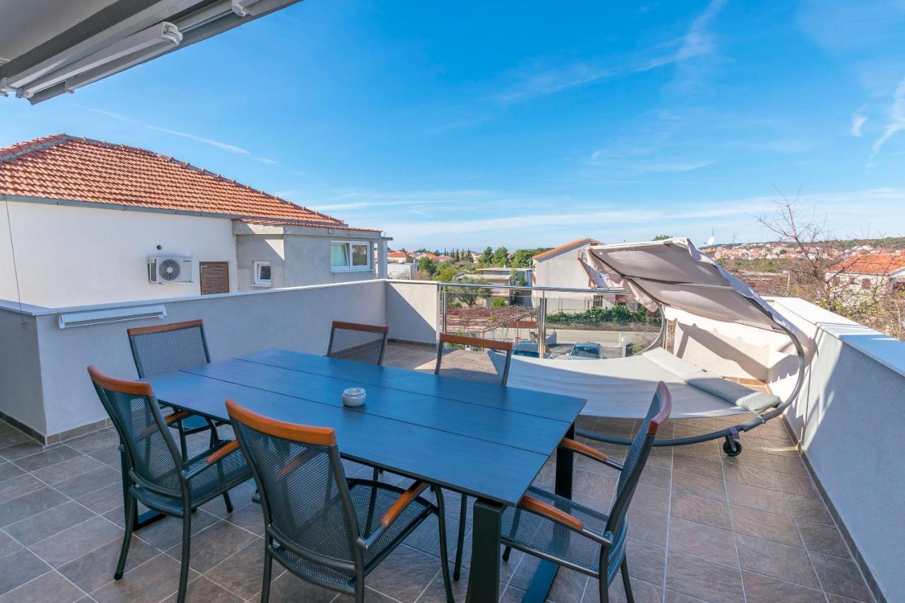 Apartments Visnja Rogoznica  Ngoại thất bức ảnh