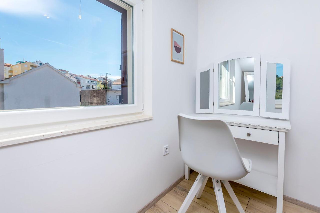 Apartments Visnja Rogoznica  Ngoại thất bức ảnh