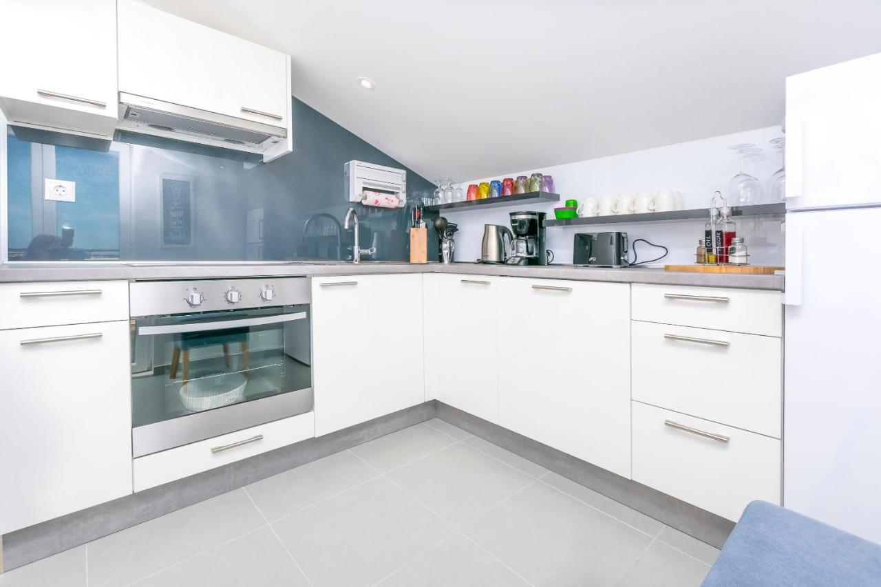 Apartments Visnja Rogoznica  Ngoại thất bức ảnh